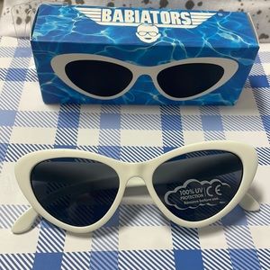NWT Babiators White Cat-Eye Sunnies
